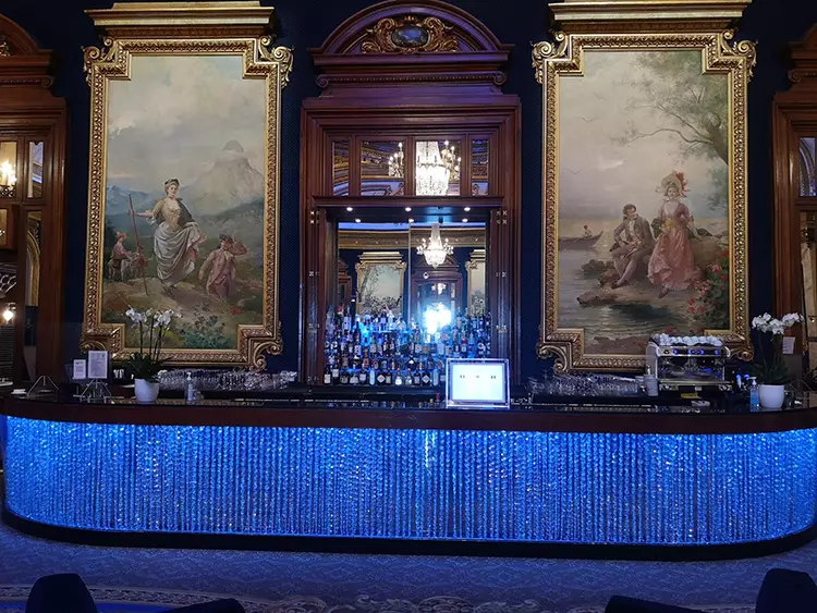 Barman Casino di Monte-Carlo